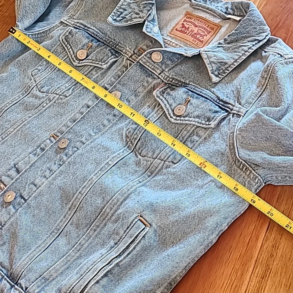 Levi's Light Blue Jean Denim Jacket for Women Size LARGE - Picture 7 of 8